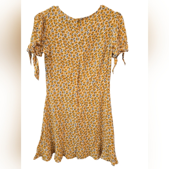 FAITHFULL THE BRAND DAPHNE YELLOW FLORAL TIE-SLEEVE SKATER DRESS. SIZE 4. - Picture 5 of 11